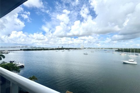Condominio en venta en North Bay Village, Florida, 1 dormitorio, 70.61 m2 № 1832377 - foto 3