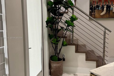 Снять в аренду виллу или дом в Дорал, Флорида 3 спальни, 202.16м2, № 1989905 - фото 7