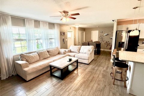 Casa en venta en Bradenton, Florida, 3 dormitorios, 109.07 m2 № 1917667 - foto 2