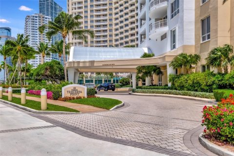 Copropriété à vendre à Miami, Floride: 2 chambres, 157.38 m2 № 1979564 - photo 29