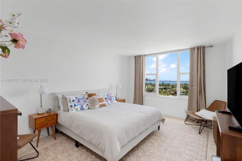 Copropriété à louer à Miami Beach, Floride: 2 chambres, 110.55 m2 № 2154350 - photo 15