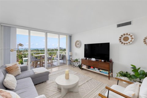 Copropriété à louer à Miami Beach, Floride: 2 chambres, 110.55 m2 № 2154350 - photo 4