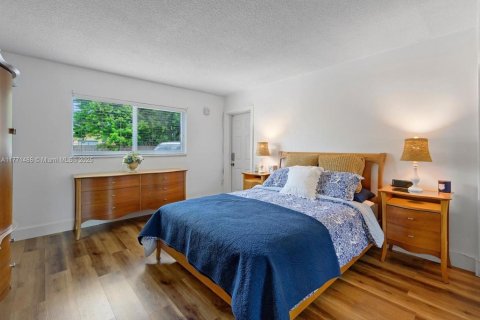 Condominio en venta en Hallandale Beach, Florida, 1 dormitorio, 60.39 m2 № 1739033 - foto 11