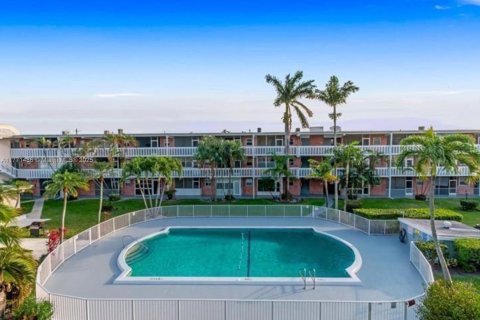 Condominio en venta en Hallandale Beach, Florida, 1 dormitorio, 60.39 m2 № 1739033 - foto 18