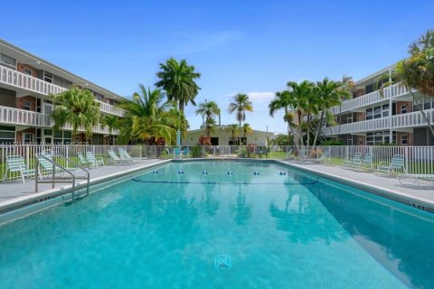 Condominio en venta en Hallandale Beach, Florida, 1 dormitorio, 60.39 m2 № 1739033 - foto 16