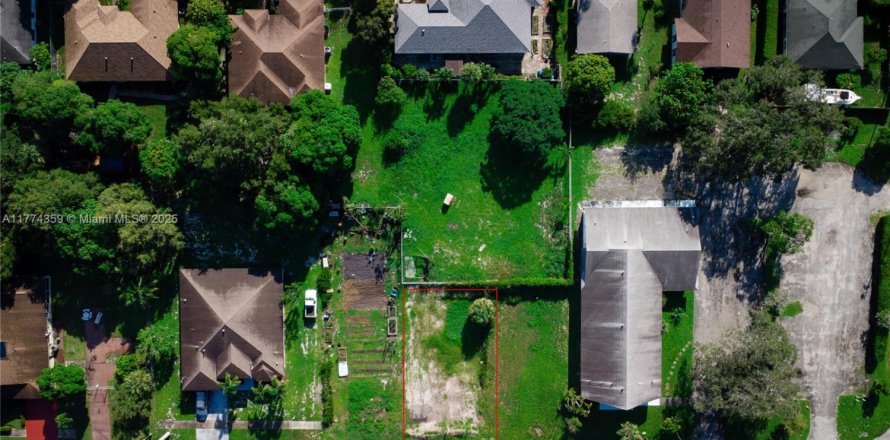 Terreno en Deerfield Beach, Florida № 1985667