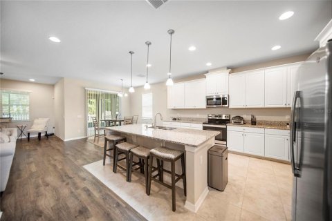 House in Riverview, Florida 5 bedrooms, 331.29 sq.m. № 2223106 - photo 10