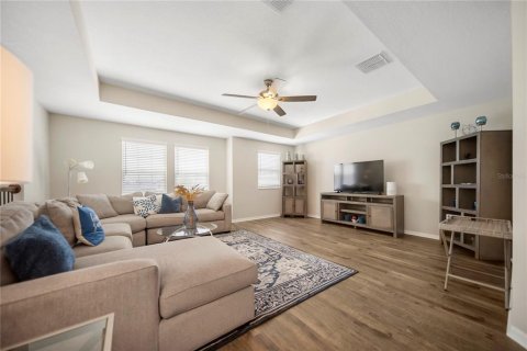 House in Riverview, Florida 5 bedrooms, 331.29 sq.m. № 2223106 - photo 22