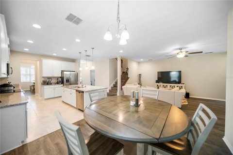 House in Riverview, Florida 5 bedrooms, 331.29 sq.m. № 2223106 - photo 14