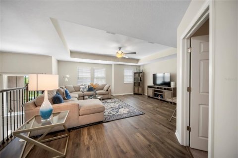 House in Riverview, Florida 5 bedrooms, 331.29 sq.m. № 2223106 - photo 21