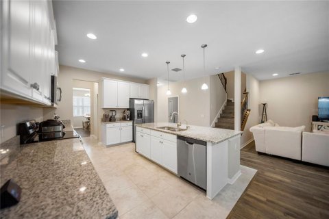 House in Riverview, Florida 5 bedrooms, 331.29 sq.m. № 2223106 - photo 12