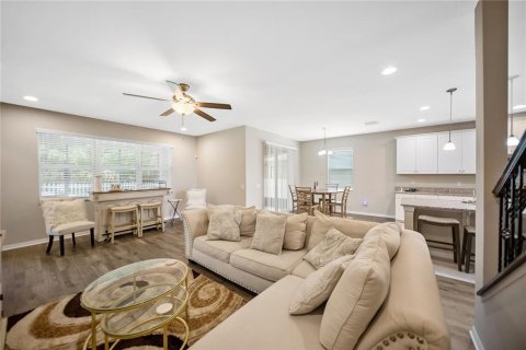 House in Riverview, Florida 5 bedrooms, 331.29 sq.m. № 2223106 - photo 15