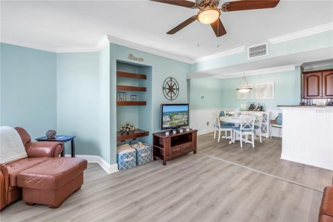 Condominio en venta en Palm Harbor, Florida, 2 dormitorios, 83.43 m2 № 2157863 - foto 3