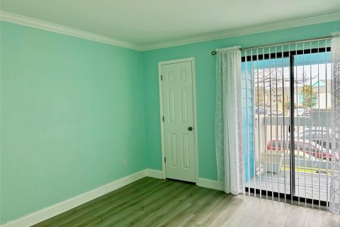 Condominio en venta en Palm Harbor, Florida, 2 dormitorios, 83.43 m2 № 2157863 - foto 14