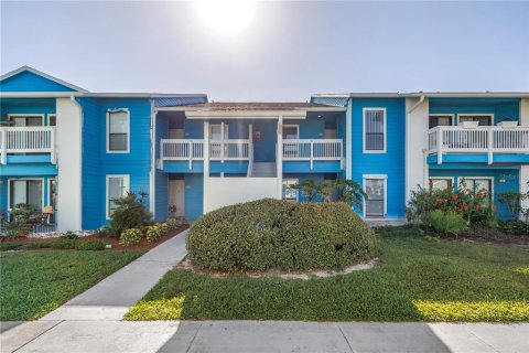 Condominio en Palm Harbor, Florida, 2 dormitorios  № 2157863