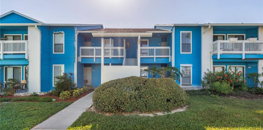 Condominio en Palm Harbor, Florida, 2 dormitorios № 2157863