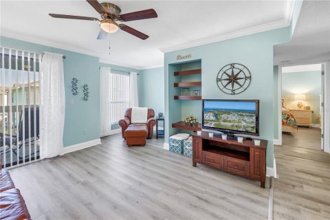 Condominio en venta en Palm Harbor, Florida, 2 dormitorios, 83.43 m2 № 2157863 - foto 4