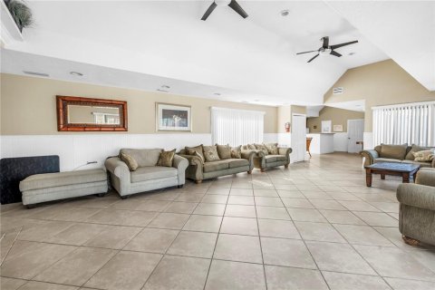 Condominio en venta en Palm Harbor, Florida, 2 dormitorios, 83.43 m2 № 2157863 - foto 23