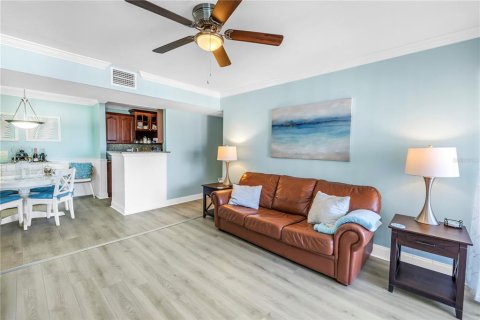 Condominio en venta en Palm Harbor, Florida, 2 dormitorios, 83.43 m2 № 2157863 - foto 5