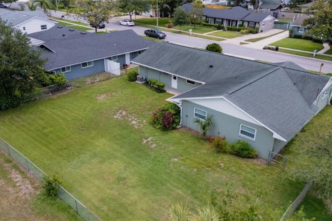 Casa en venta en Orlando, Florida, 4 dormitorios, 175.03 m2 № 1747418 - foto 3