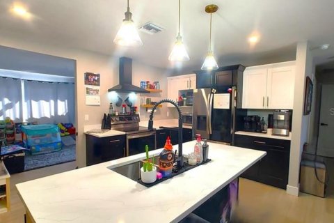 Casa en venta en North Fort Myers, Florida, 2 dormitorios, 139.07 m2 № 1843205 - foto 6