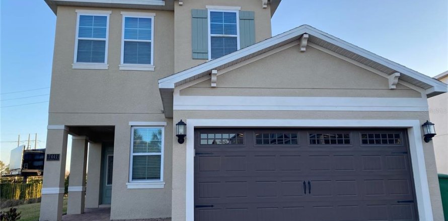 House in Kissimmee, Florida 4 bedrooms, 219.53 sq.m. № 1654480