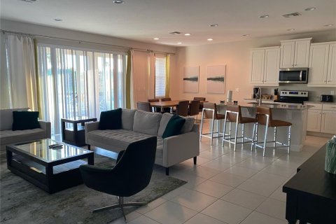 Villa ou maison à vendre à Kissimmee, Floride: 4 chambres, 219.53 m2 № 1654480 - photo 2