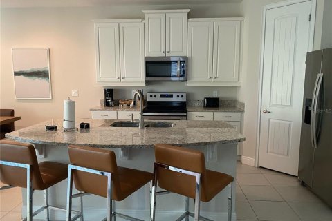Villa ou maison à vendre à Kissimmee, Floride: 4 chambres, 219.53 m2 № 1654480 - photo 5