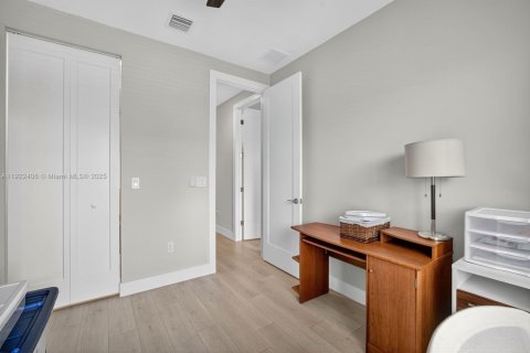 Touwnhouse à louer à Fort Lauderdale, Floride: 3 chambres, 195.56 m2 № 1976355 - photo 28