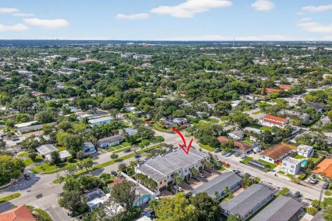 Touwnhouse à louer à Fort Lauderdale, Floride: 3 chambres, 195.56 m2 № 1976355 - photo 6