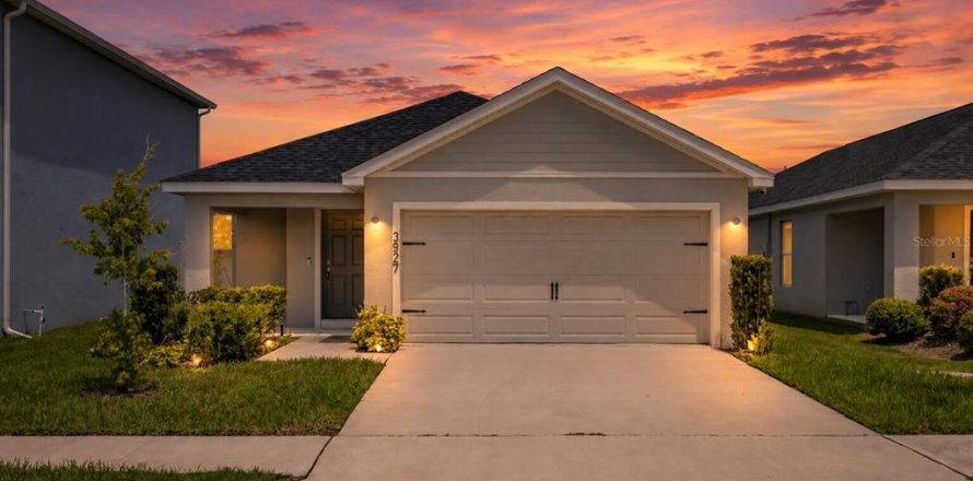 Villa ou maison à Winter Haven, Floride 3 chambres, 148.36 m2 № 2303288