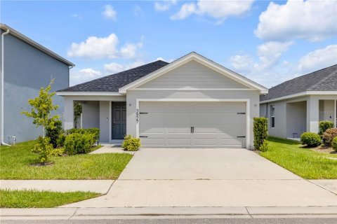 Villa ou maison à vendre à Winter Haven, Floride: 3 chambres, 148.36 m2 № 2303288 - photo 2