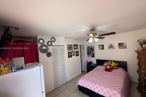 Villa ou maison à vendre à Miami, Floride: 3 chambres, 104.52 m2 № 2025594 - photo 23