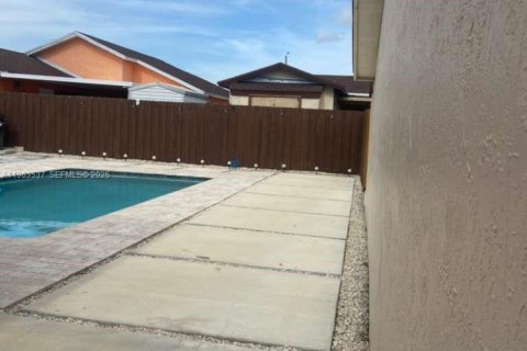 Villa ou maison à vendre à Miami, Floride: 3 chambres, 104.52 m2 № 2025594 - photo 21