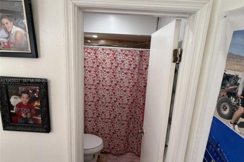 Villa ou maison à vendre à Miami, Floride: 3 chambres, 104.52 m2 № 2025594 - photo 28