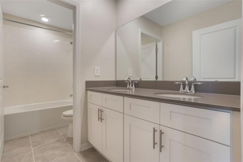 House in Ocoee, Florida 5 bedrooms, 203.83 sq.m. № 1673689 - photo 24