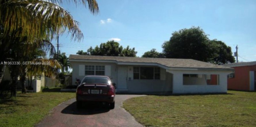 Villa ou maison à Miramar, Floride 3 chambres, 124.02 m2 № 2025793