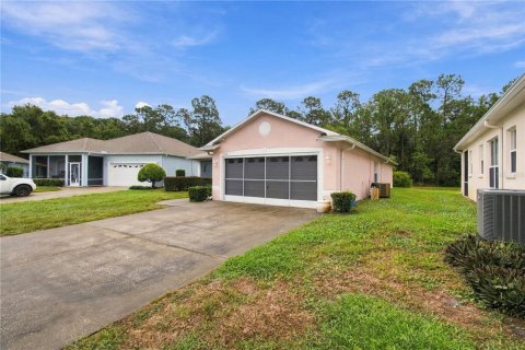 Villa ou maison à vendre à New Port Richey, Floride: 3 chambres, 151.62 m2 № 2413937 - photo 2