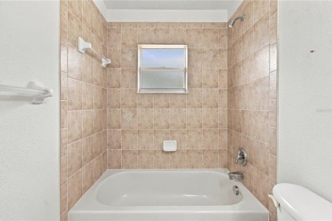 Villa ou maison à vendre à New Port Richey, Floride: 3 chambres, 151.62 m2 № 2413937 - photo 29