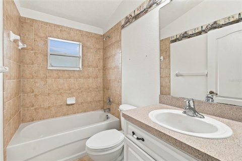 Villa ou maison à vendre à New Port Richey, Floride: 3 chambres, 151.62 m2 № 2413937 - photo 28