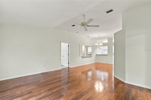 Villa ou maison à vendre à New Port Richey, Floride: 3 chambres, 151.62 m2 № 2413937 - photo 12