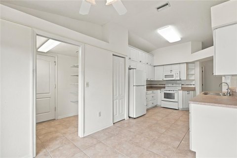 Villa ou maison à vendre à New Port Richey, Floride: 3 chambres, 151.62 m2 № 2413937 - photo 19