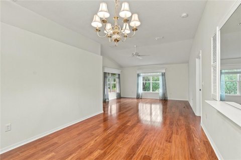 Villa ou maison à vendre à New Port Richey, Floride: 3 chambres, 151.62 m2 № 2413937 - photo 10