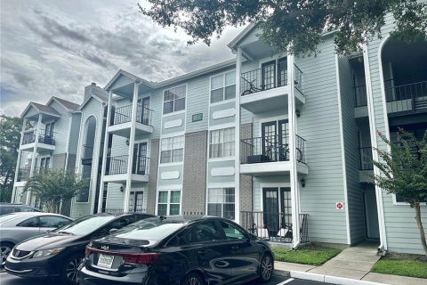 Condo in Orlando, Florida, 1 bedroom  № 1915326 - photo 1