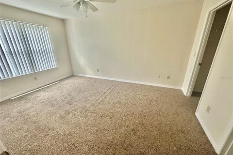 Condo in Orlando, Florida, 1 bedroom  № 1915326 - photo 12
