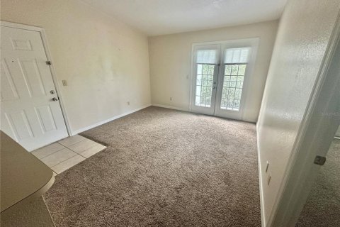 Condo in Orlando, Florida, 1 bedroom  № 1915326 - photo 8