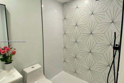 House in Fort Lauderdale, Florida 3 bedrooms, 104.7 sq.m. № 1593653 - photo 12