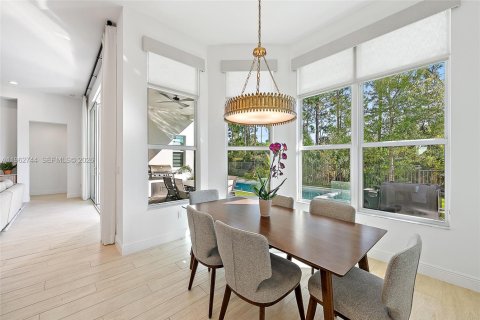 Villa ou maison à vendre à Palm Beach Gardens, Floride: 5 chambres, 464.42 m2 № 2024112 - photo 9