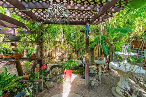 House in Homestead, Florida 5 bedrooms, 319.21 sq.m. № 1887367 - photo 8