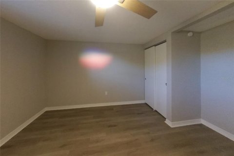 Villa ou maison à louer à Largo, Floride: 4 chambres, 136.85 m2 № 2385954 - photo 7